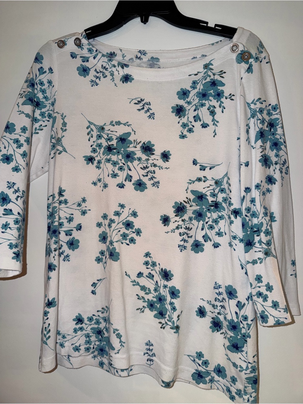 croft & barrow White Long Sleeve Floral Boatneck Top with Blue Print